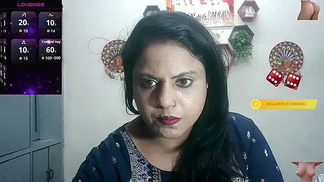 Snapshot of Sexy_komolika chatting on 10/22/25, 02:17 Sexy komolika online show from 10/22/25, 02:17