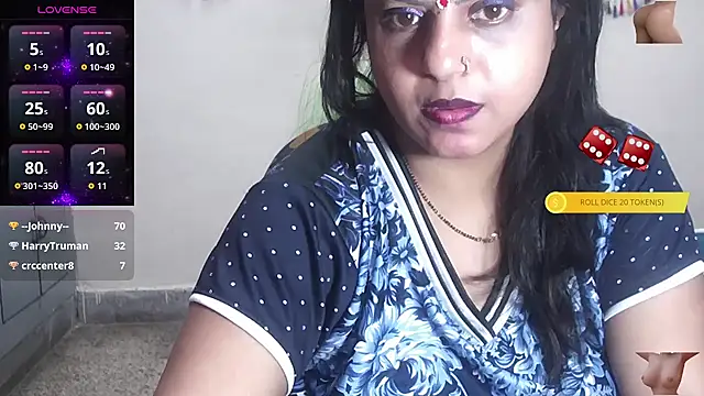 Snapshot of Sexy_komolika chatting on 10/26/25, 03:23 Sexy komolika online show from 10/26/25, 03:23