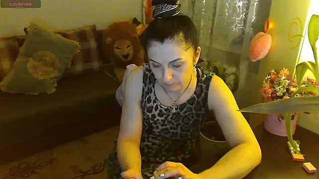 britney preciouss online show from 02/14/25, 06:19