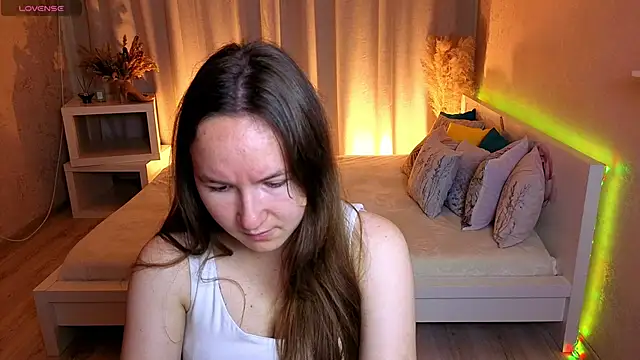 Snapshot of Little_doll_meow chatting on 10/01/25, 02:50 Little doll meow online show from 10/01/25, 02:50