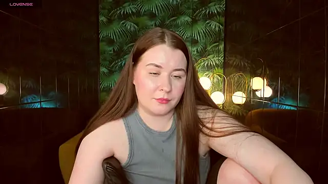 Snapshot of ShedarBrooks chatting on 12/17/24, 12:00 ShedarBrooks online show from 12/17/24, 12:00