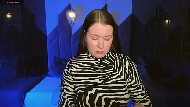 Snapshot of ShedarBrooks chatting on 02/07/25, 11:45 ShedarBrooks online show from 02/07/25, 11:45