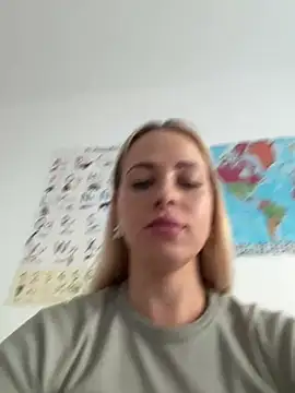 streetdoll online show from 01/12/25, 03:46