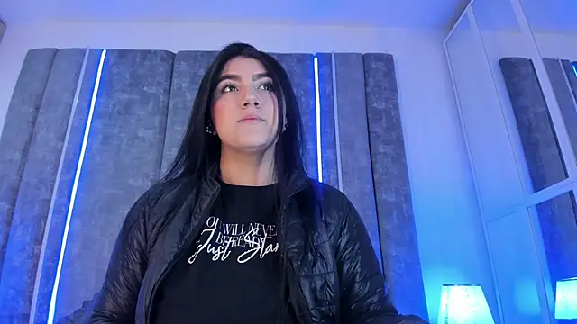 Snapshot of PaulinaDuarte chatting on 03/12/25, 12:15 PaulinaDuarte online show from 03/12/25, 12:15