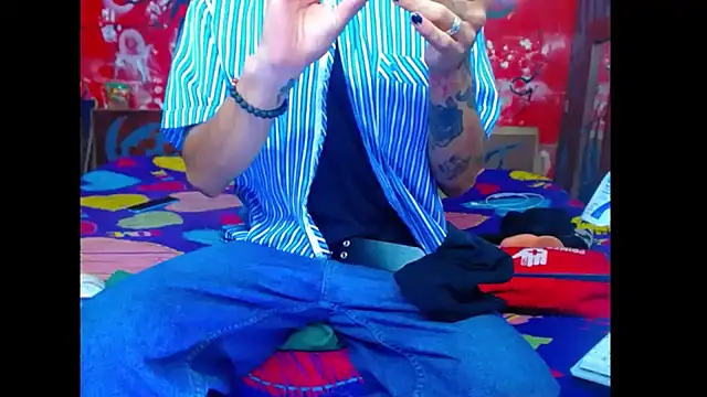 Snapshot of deivid_estrada chatting on 03/21/25, 04:18 deivid estrada online show from 03/21/25, 04:18