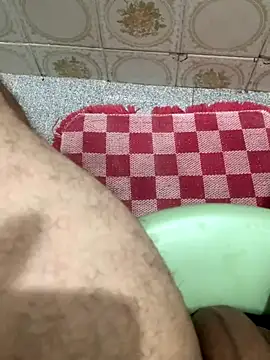 Snapshot of MalvadoFavorito28 chatting on 11/25/25, 08:53 MalvadoFavorito28 online show from 11/25/25, 08:53