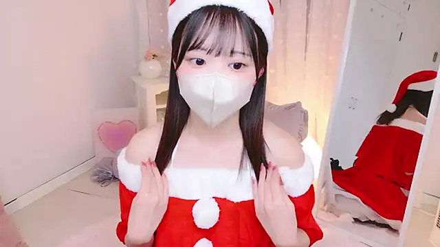 Snapshot of HONO_cha chatting on 12/27/24, 02:43 HONO cha online show from 12/27/24, 02:43