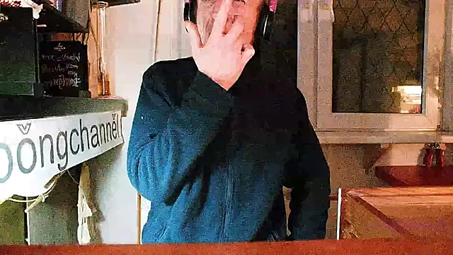 BongChannel online show from 01/26/25, 12:26