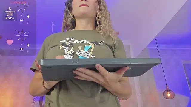 Shantall   online show from 02/10/25, 10:53