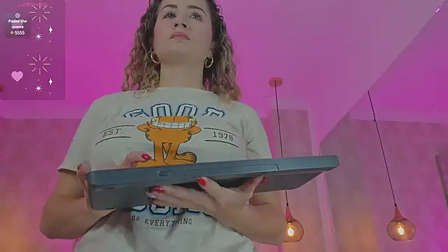 Shantall   online show from 03/07/25, 10:56