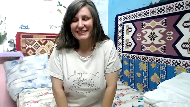 AdelineBlueEyes online show from 10/10/25, 10:36