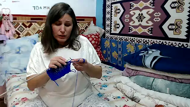 AdelineBlueEyes online show from 11/13/25, 12:15