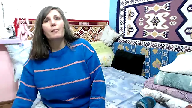 AdelineBlueEyes online show from 11/17/25, 09:59