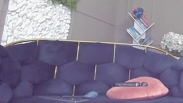 Deliciouslips online show from 11/13/25, 04:06