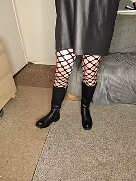 ellie-tv online show from 11/11/25, 09:53