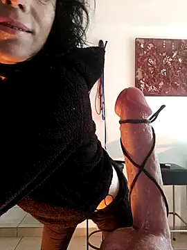 Snapshot of freyamoret chatting on 12/04/24, 08:45 freyamoret online show from 12/04/24, 08:45