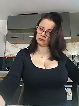 KristenVega online show from 03/05/25, 08:43