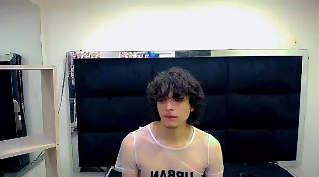 Snapshot of Sr_BonnyEthan chatting on 01/16/25, 01:25 Sr BonnyEthan online show from 01/16/25, 01:25
