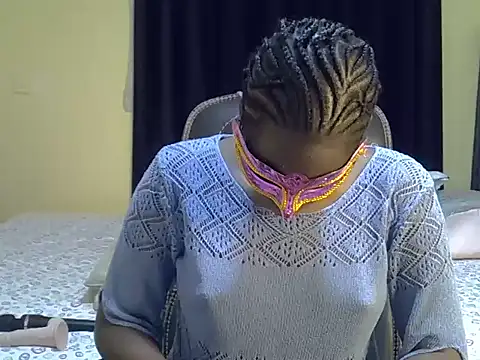 Snapshot of QueenJelly_Sexy chatting on 10/11/25, 02:22 QueenJelly Sexy online show from 10/11/25, 02:22