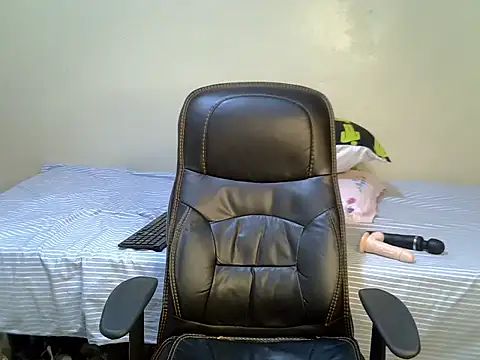 Snapshot of QueenJelly_Sexy chatting on 11/16/25, 06:35 QueenJelly Sexy online show from 11/16/25, 06:35