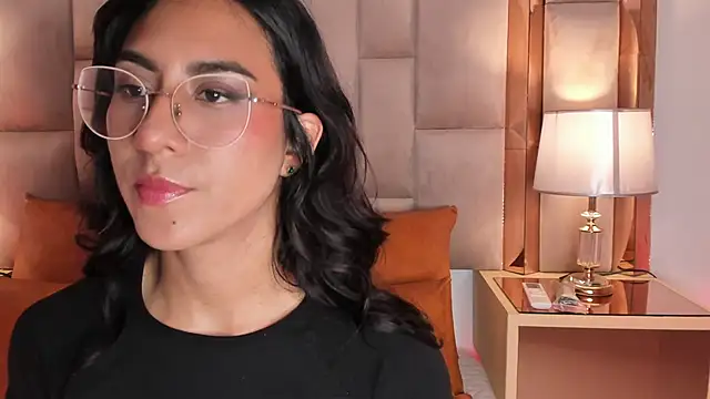 DaraBeckett online show from 12/16/24, 03:11