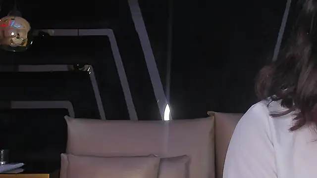 DaraBeckett online show from 10/04/25, 11:41