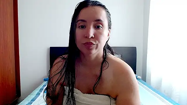 emely sexx20 online show from 10/14/25, 03:35