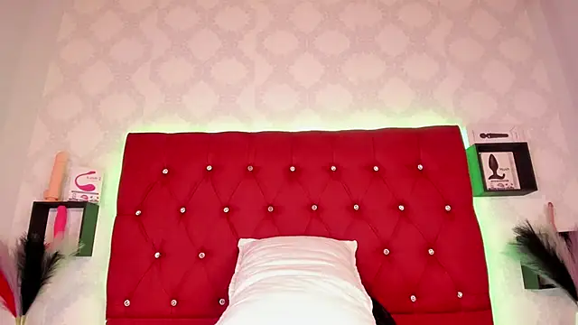 BeckyyVega online show from 03/23/25, 04:16