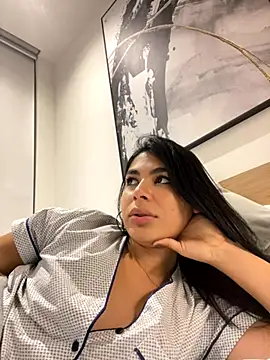 IsabelleFoxx  online show from 11/12/25, 04:35