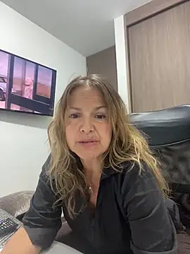 Leyna liu online show from 03/23/25, 03:10