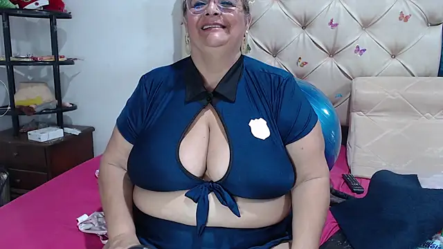 Snapshot of BBW_salome chatting on 01/23/25, 02:23 BBW salome online show from 01/23/25, 02:23