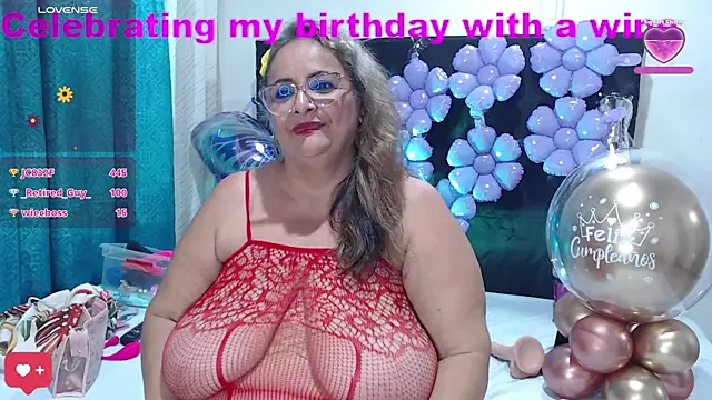 Snapshot of BBW_salome chatting on 02/11/25, 02:57 BBW salome online show from 02/11/25, 02:57