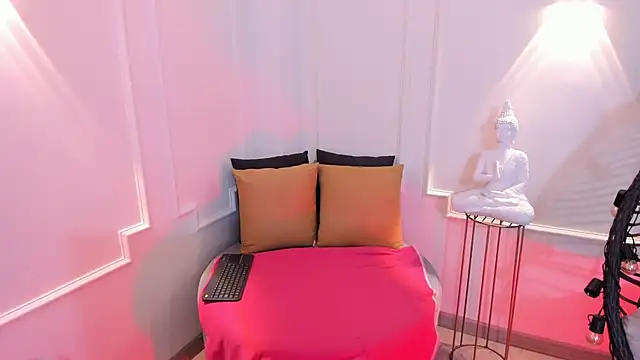 Snapshot of Sheryl_Hamilton chatting on 12/22/24, 08:36 Sheryl Hamilton online show from 12/22/24, 08:36