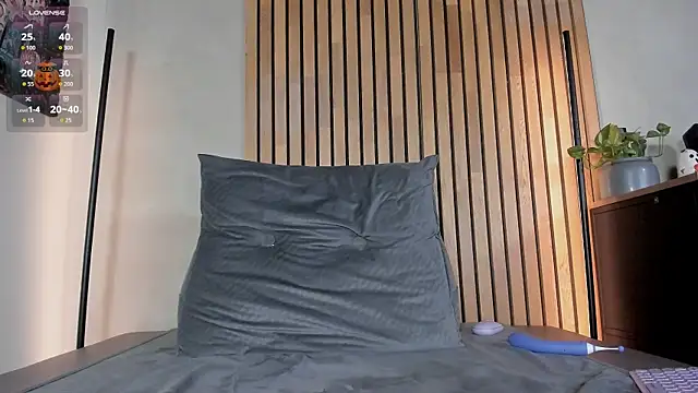 honeyhot69   online show from 10/10/25, 11:31