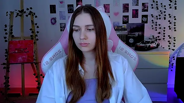 AliceCharmy online show from 10/11/25, 06:23