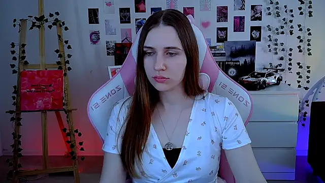 AliceCharmy online show from 10/16/25, 05:30