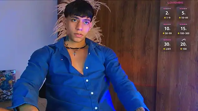 Snapshot of Josep_Davies chatting on 10/10/25, 10:09 Josep Davies online show from 10/10/25, 10:09