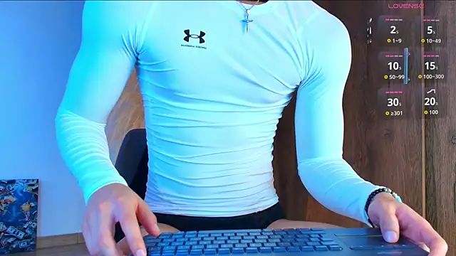 Snapshot of Josep_Davies chatting on 10/25/25, 08:58 Josep Davies online show from 10/25/25, 08:58