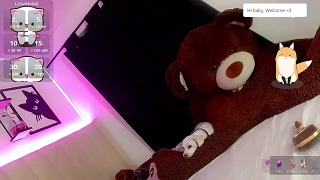 Snapshot of ladytslatina chatting on 03/16/25, 11:38 ladytslatina online show from 03/16/25, 11:38