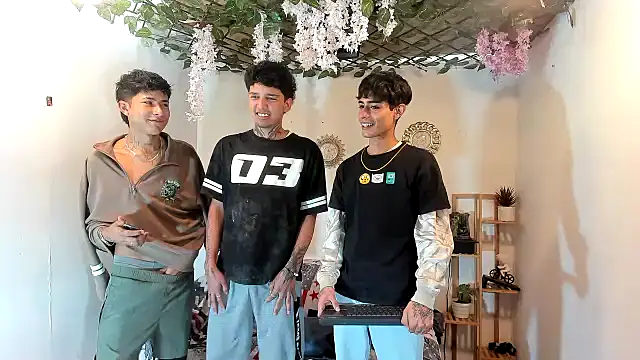 oliverhot2005 online show from 11/09/25, 02:59