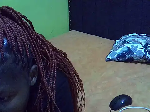 Snapshot of tasha-ashah chatting on 09/18/25, 04:53 tasha-ashah online show from 09/18/25, 04:53