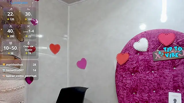Snapshot of Litzy_Curly chatting on 03/21/25, 06:18 Litzy Curly online show from 03/21/25, 06:18