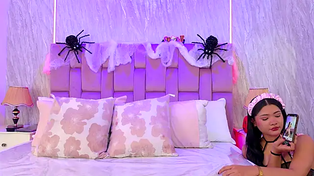 AmberrRosee online show from 10/30/25, 07:58