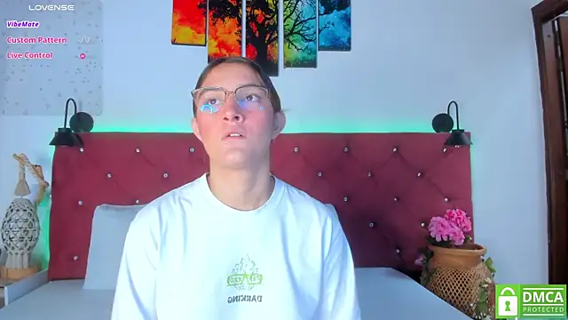 Ruth harvey  online show from 11/09/25, 01:53