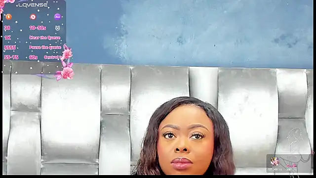 Snapshot of CamilaBenitez chatting on 10/20/25, 01:11 CamilaBenitez online show from 10/20/25, 01:11