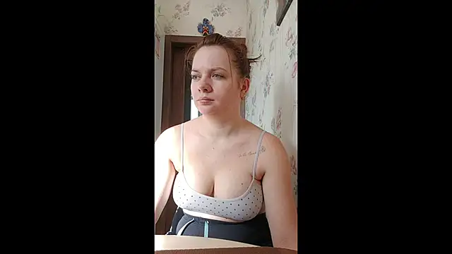 Snapshot of Lissa_Lush chatting on 02/17/25, 09:56 Lissa Lush online show from 02/17/25, 09:56