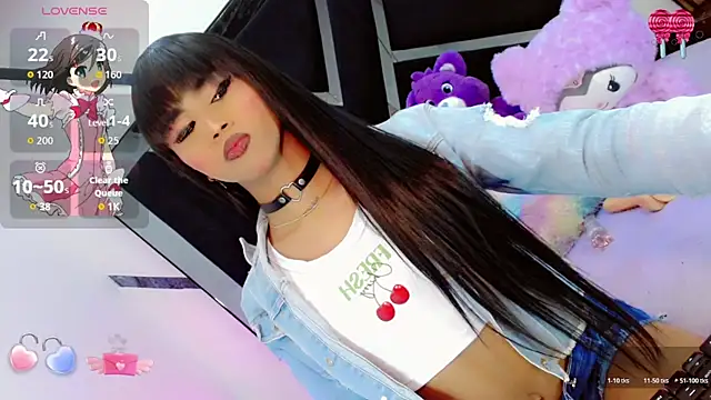 Snapshot of AlahiaDabion chatting on 10/21/25, 04:46 AlahiaDabion online show from 10/21/25, 04:46