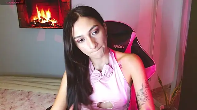 Mei Kelly online show from 11/08/25, 01:50