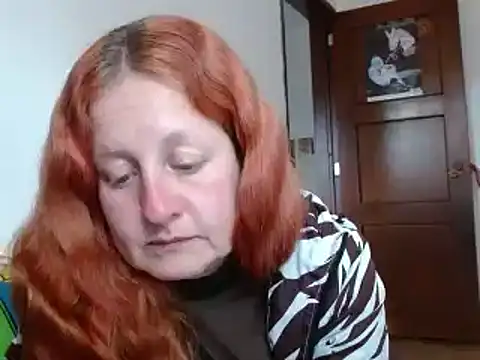 Snapshot of ViioletaMora chatting on 10/14/25, 05:47 ViioletaMora online show from 10/14/25, 05:47