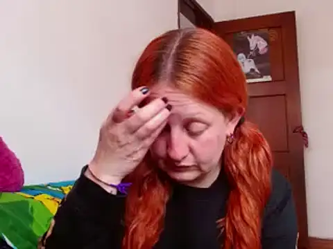 Snapshot of ViioletaMora chatting on 10/20/25, 08:20 ViioletaMora online show from 10/20/25, 08:20